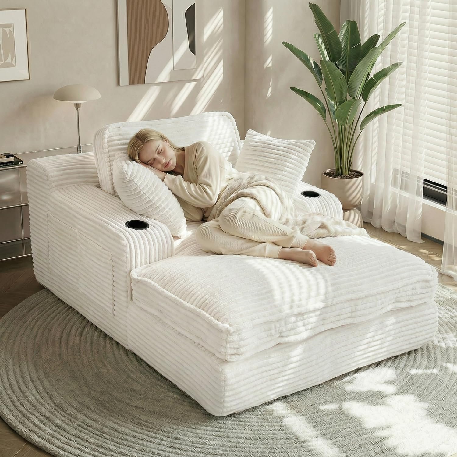 Read more about the article Lounge Chair Indoor